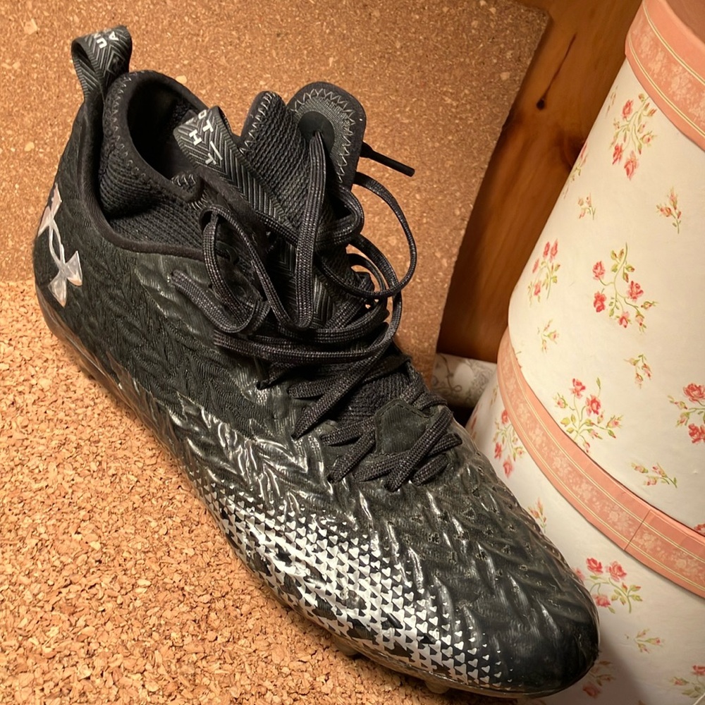 Under Armour Black and White CLEATS